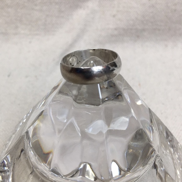 Vintage Jewelry - Vintage Sterling Silver Ring Sz8 Wide Wedding Band